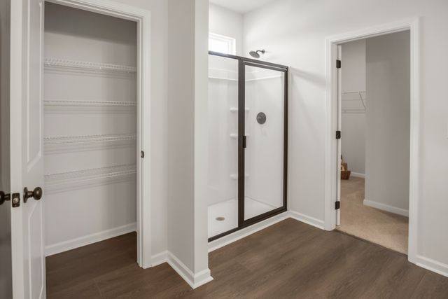 1374 English Oak Dr, Clarksville, TN 37043