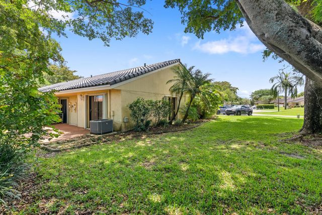 6789 Bridlewood Court ., Boca Raton, FL 33433