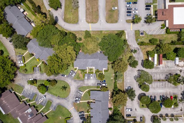 6789 Bridlewood Court ., Boca Raton, FL 33433