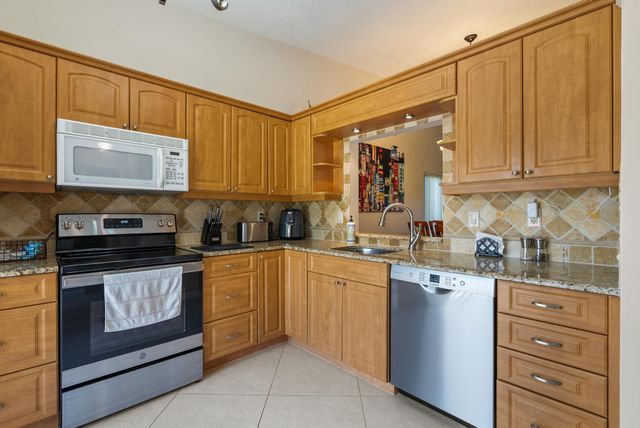 6789 Bridlewood Court ., Boca Raton, FL 33433