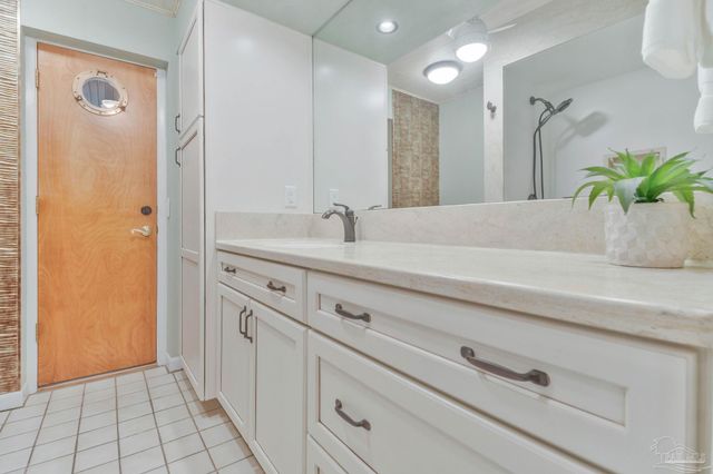 2221 Oxford Dr, Pensacola, FL 32503
