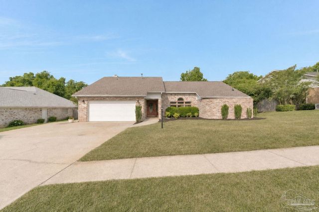 2221 Oxford Dr, Pensacola, FL 32503