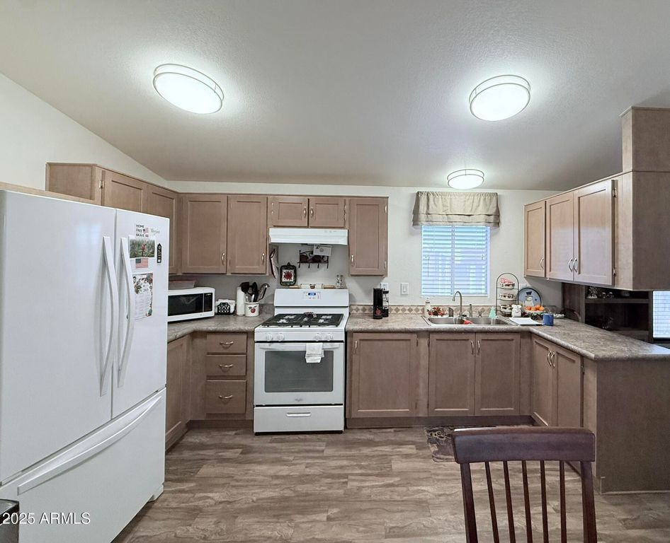 16005 N 32ND Street 9, Phoenix, AZ 85032 — photo 4