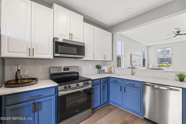 3116 HIDDEN LAKE Cove, Middleburg, FL 32068