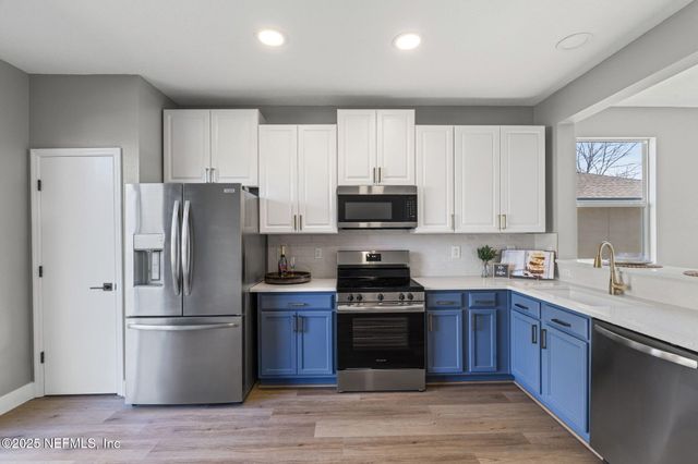 3116 HIDDEN LAKE Cove, Middleburg, FL 32068