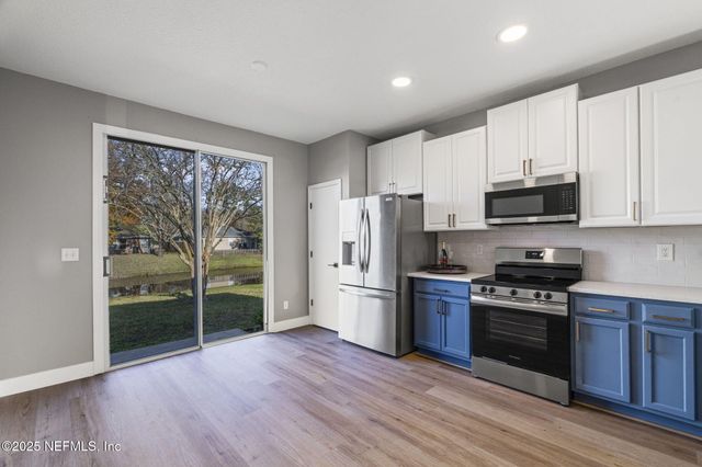 3116 HIDDEN LAKE Cove, Middleburg, FL 32068