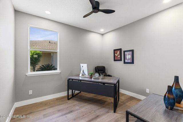 3116 HIDDEN LAKE Cove, Middleburg, FL 32068