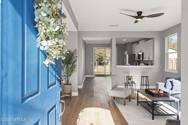 3116 HIDDEN LAKE Cove, Middleburg, FL 32068