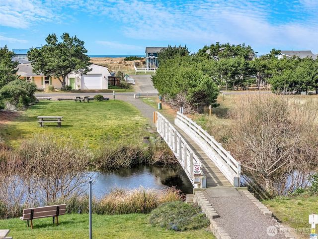 30701 I Street, Ocean Park, WA 98640