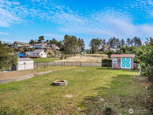 30701 I Street, Ocean Park, WA 98640