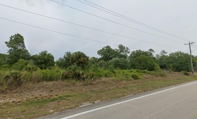 1007 E 10th Street, Lehigh Acres, FL 33972