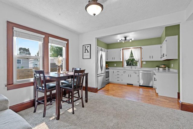 611 OAK STREET, Kimberly, WI 54136