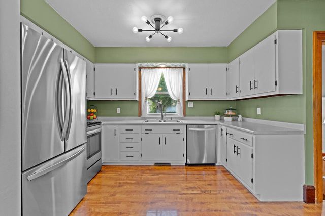 611 OAK STREET, Kimberly, WI 54136