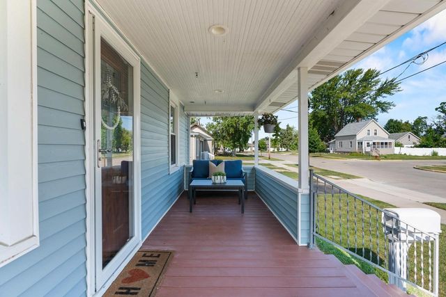 611 OAK STREET, Kimberly, WI 54136