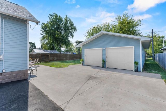 611 OAK STREET, Kimberly, WI 54136