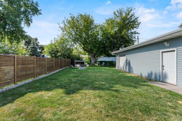 611 OAK STREET, Kimberly, WI 54136