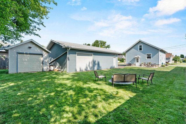 611 OAK STREET, Kimberly, WI 54136