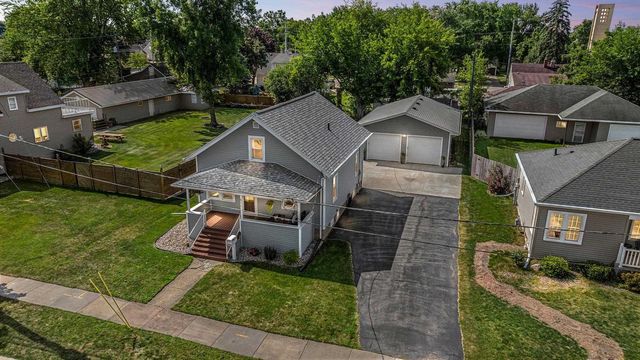 611 OAK STREET, Kimberly, WI 54136