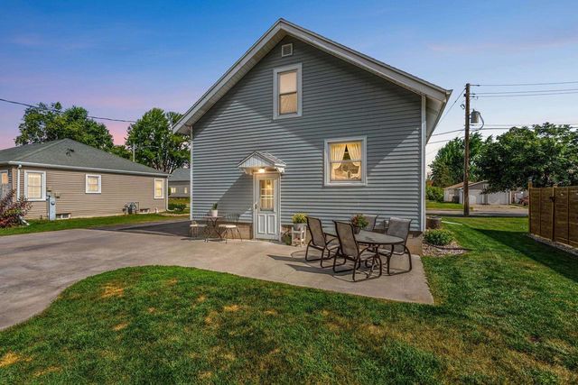611 OAK STREET, Kimberly, WI 54136