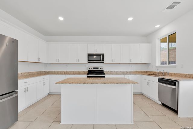 10310 Lady Bird, San Antonio, TX 78252