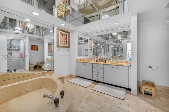 20281 E Country Club Dr 608, Aventura, FL 33180