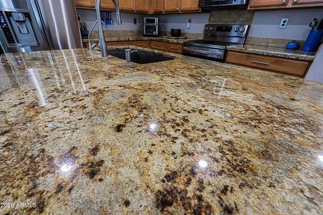 39521 N LAUREL VALLEY Court, Anthem, AZ 85086