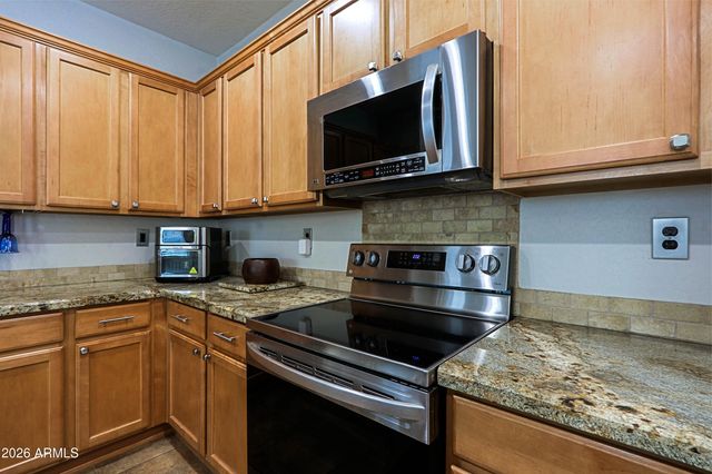 39521 N LAUREL VALLEY Court, Anthem, AZ 85086