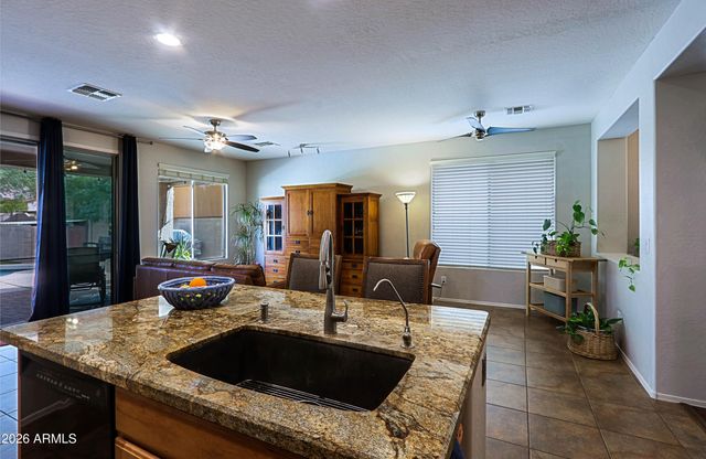 39521 N LAUREL VALLEY Court, Anthem, AZ 85086