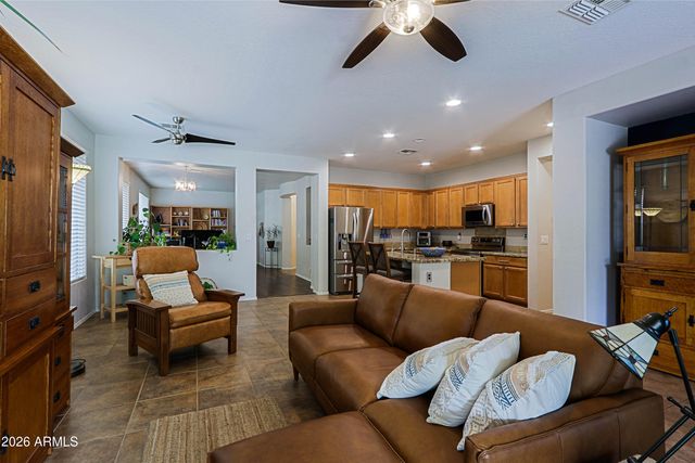 39521 N LAUREL VALLEY Court, Anthem, AZ 85086