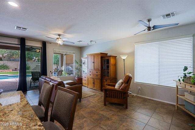 39521 N LAUREL VALLEY Court, Anthem, AZ 85086