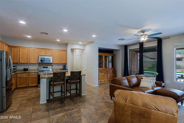 39521 N LAUREL VALLEY Court, Anthem, AZ 85086