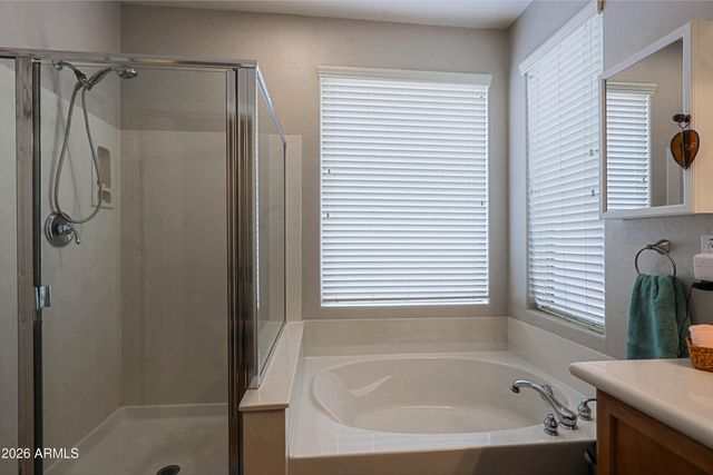 39521 N LAUREL VALLEY Court, Anthem, AZ 85086