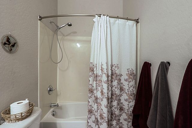 39521 N LAUREL VALLEY Court, Anthem, AZ 85086