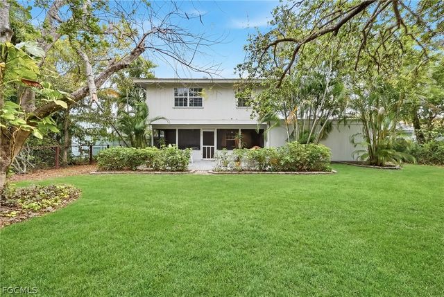 2924 Gladiola ST, Fort Myers, FL 33901