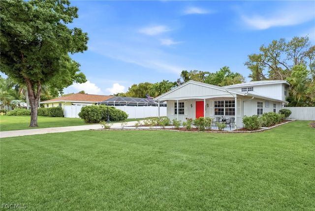 2924 Gladiola ST, Fort Myers, FL 33901