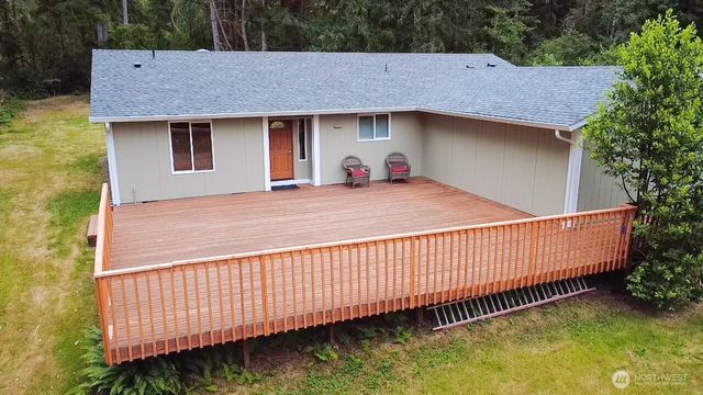 8910 Hunter Point Road NW, Olympia, WA 98502