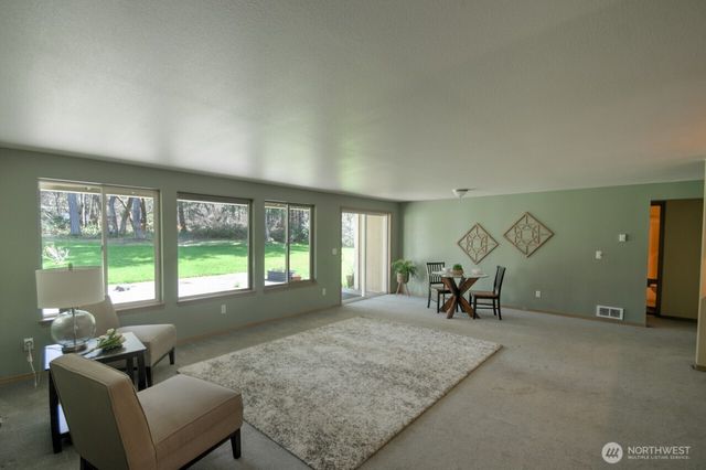 8910 Hunter Point Road NW, Olympia, WA 98502
