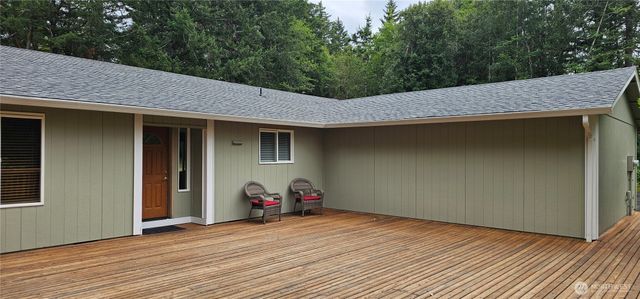 8910 Hunter Point Road NW, Olympia, WA 98502
