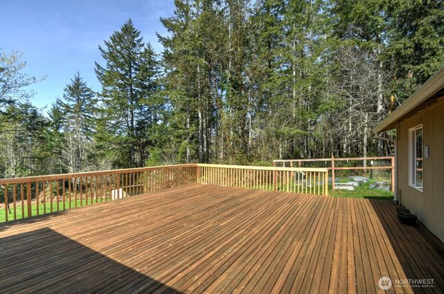 8910 Hunter Point Road NW, Olympia, WA 98502