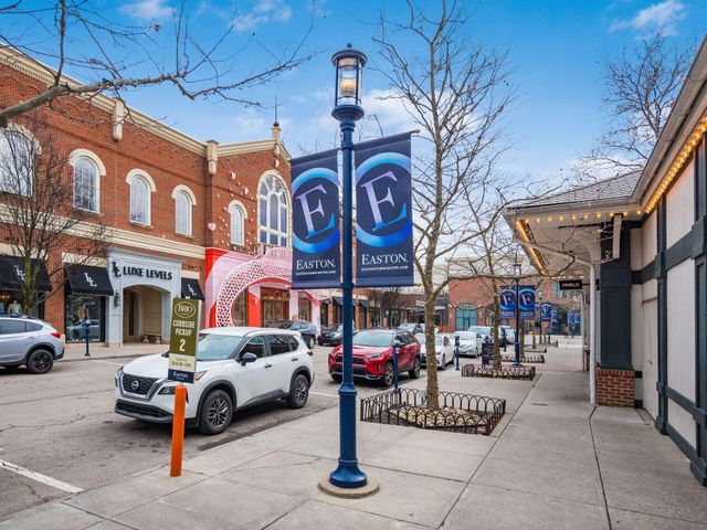 129 Lincolnshire Road, Columbus, OH 43230
