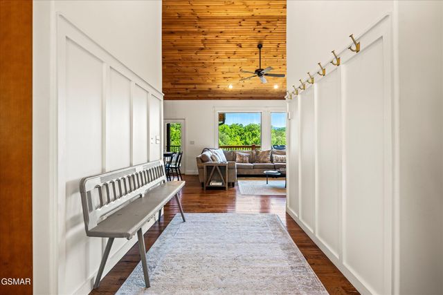 1932 Bales Way, Sevierville, TN 37876