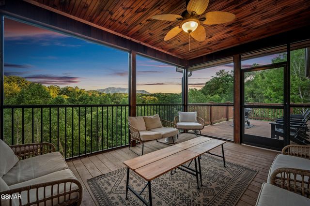 1932 Bales Way, Sevierville, TN 37876