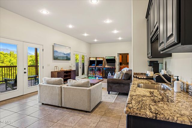 1932 Bales Way, Sevierville, TN 37876