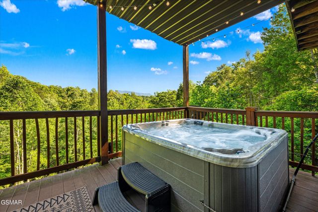 1932 Bales Way, Sevierville, TN 37876