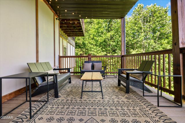 1932 Bales Way, Sevierville, TN 37876