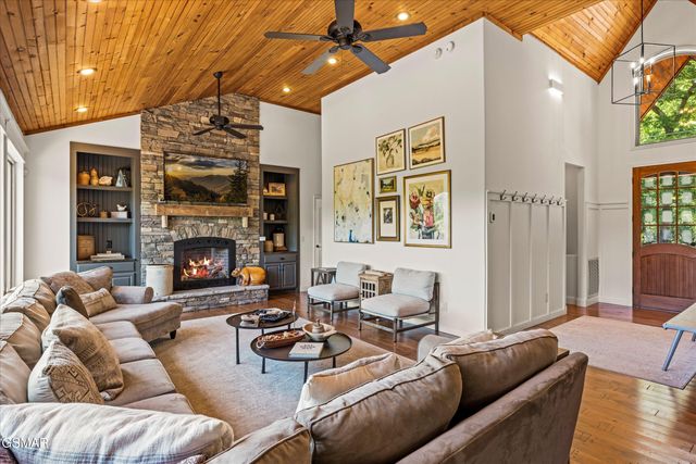 1932 Bales Way, Sevierville, TN 37876