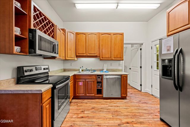1932 Bales Way, Sevierville, TN 37876