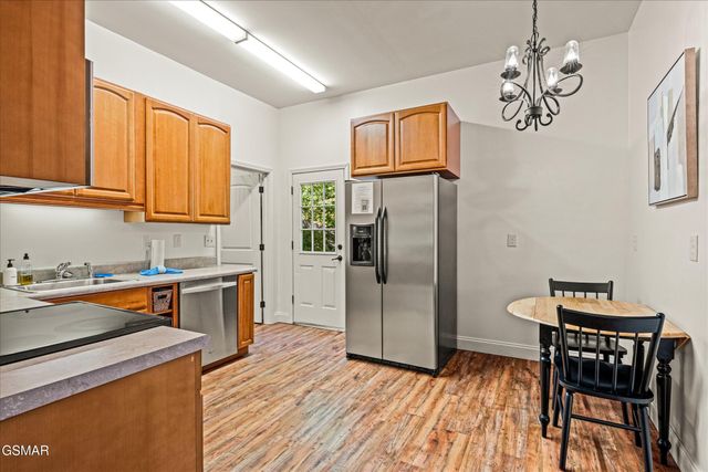 1932 Bales Way, Sevierville, TN 37876
