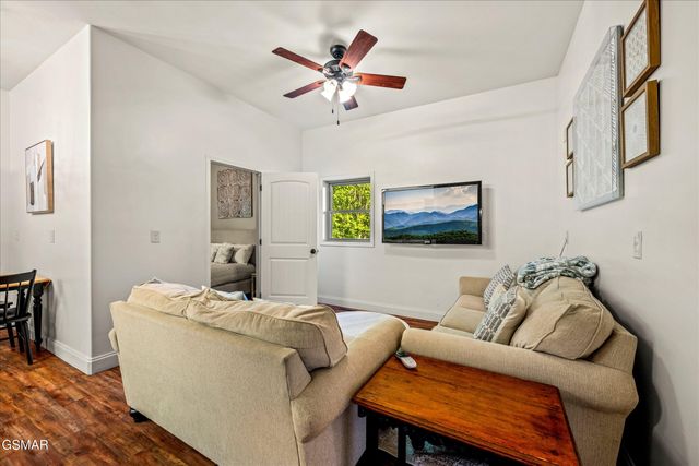 1932 Bales Way, Sevierville, TN 37876