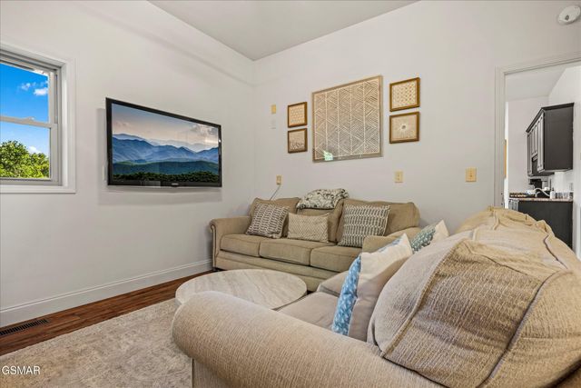 1932 Bales Way, Sevierville, TN 37876